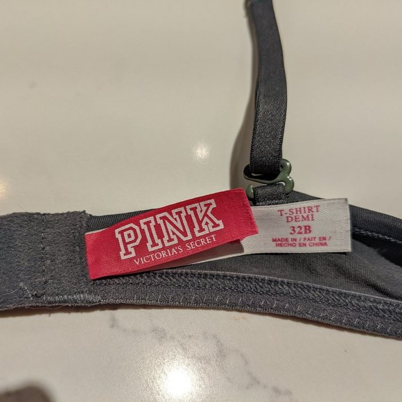 PINK T-Shirt Bra Gray Convertible Lightly Lined 32B - Picture 2 of 9